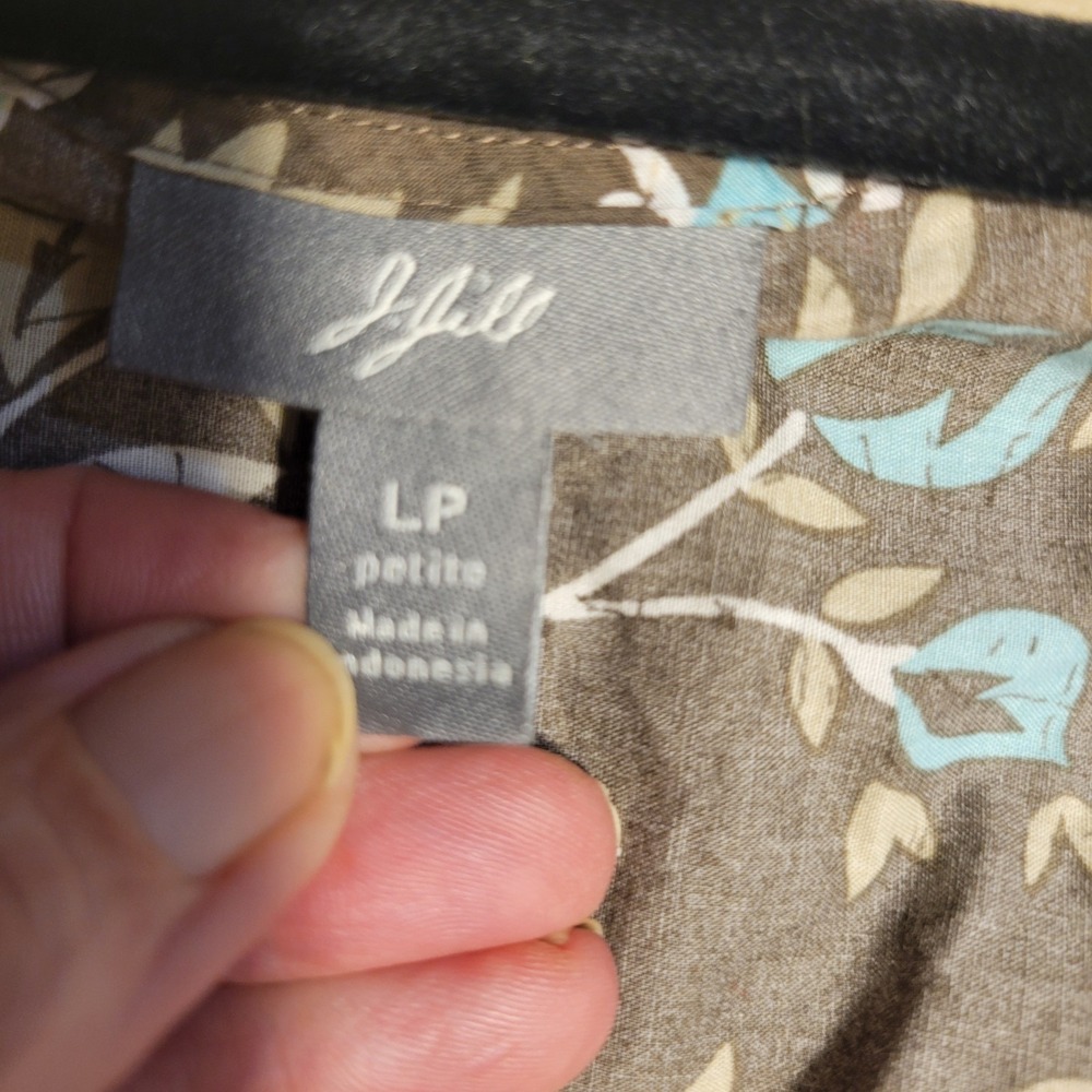 J. Jill LP Petite Large Floral Sleeveless Cotton Top Blue Gray Border Print 100% - Picture 5 of 8